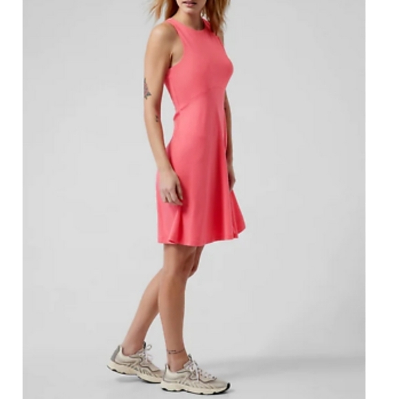 Athleta Dresses & Skirts - Athleta Sleeveless Halter Midi Dress